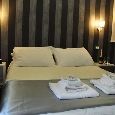 Navona Nice Room-2